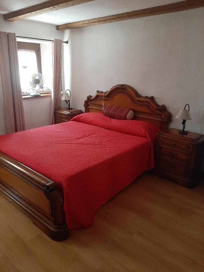 Casa Elena Appartement Nus Buitenkant foto